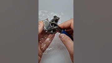 How to prevent deep scratches on watch case back opening?