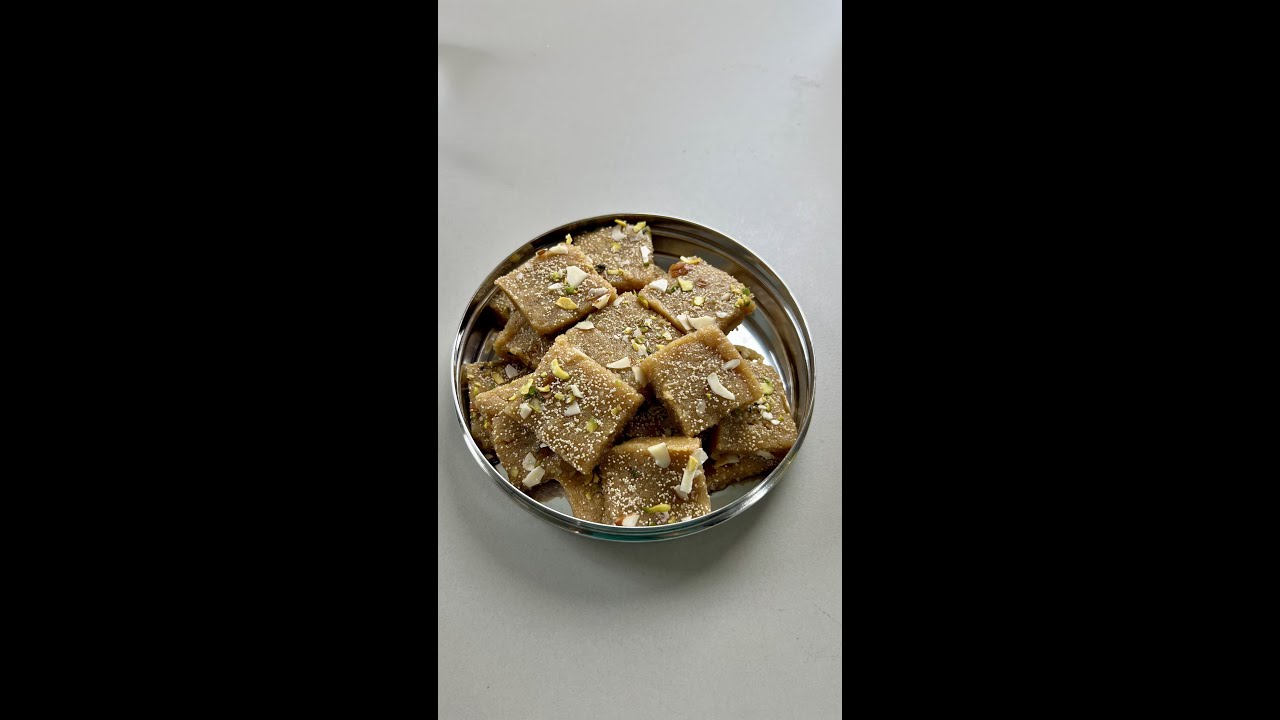 भूली बिसरी गुजराती ऑथेंटिक रेसिपी चूरमा बरफी बनाने का परफेक्ट तरीका Churma Burfi