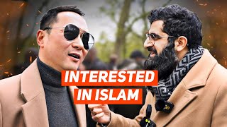 Chinese Atheist Intrigued By Muslim Acts | Smile2jannah | Speakers Corner | 4K