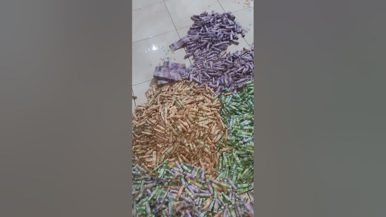 Bongkar celengan anak, sedikit sedikit menjadi bukit. Bongkar celengan anak, sedikit sedikit menjadi bukit.