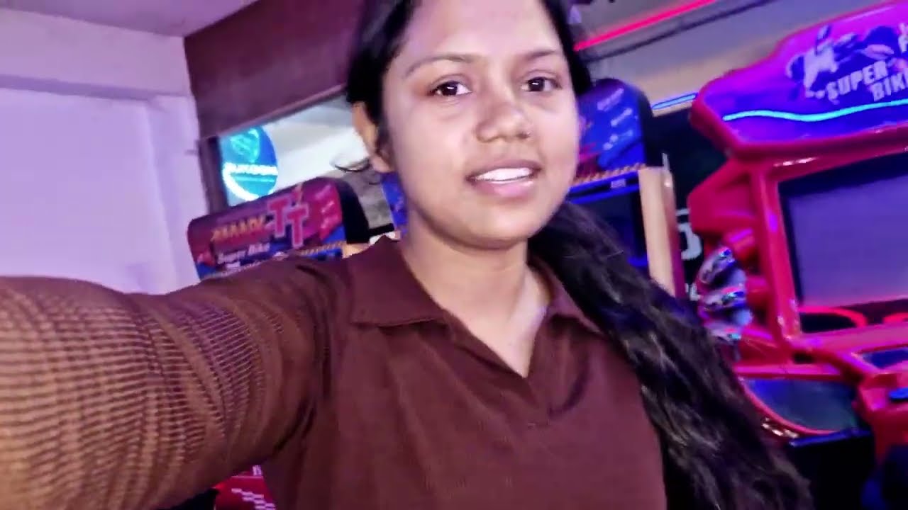 Aaj humlog game khele massage karvaye🙌 or guys mein apna hath jaal gai 🥹