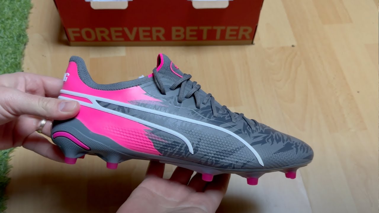PUMA King Ultimate FG/AG Rush - YouTube