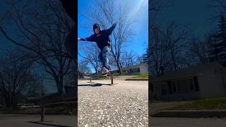 Spring is FINALLY upon us #skate #skateboarding #skateboard #360flip #treflip #smith #feeble