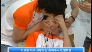 Siwon Kisses Ryeowook
