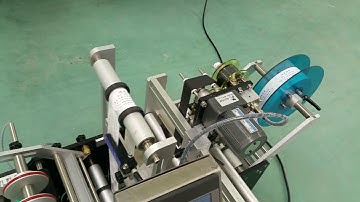 NY-824 Semi automatic Round Bottle Labeling Machine with expiry date printer