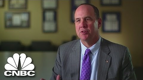 How To Get A Background Check On A Broker (Exclusive Clip) | American Greed | CNBC Prime