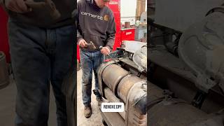 Removing DPF from Freightliner Cascadia One Box #onebox #dpf