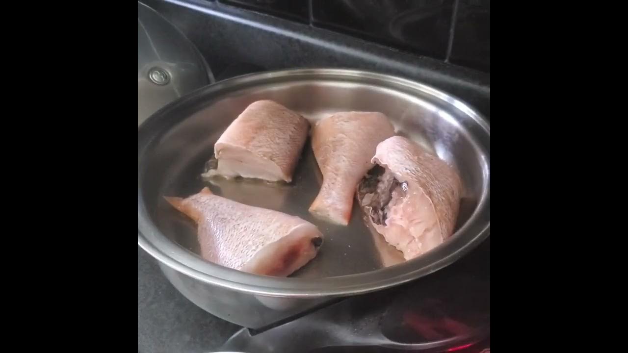 Red bream (Headless fish) grilled or fried in Saladmaster skillet YouTube