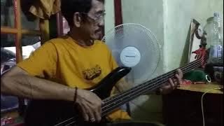 Jentago 2 musisi jenaka makassar Cover Bass Daeng Bahar