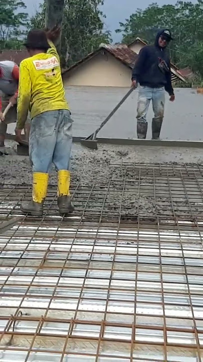 Proses Cor dak lantai 2 menggunakan bondex & wiremash
