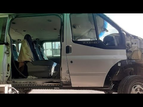 Замена порогов Ford Tourneo Transit. Сварка, капитальный ремонт. Ремонт кузова Ford Transit Tourneo