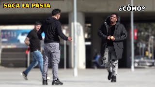 Atracamos a Desconocidos y les Sacamos la Pasta 🍝💵