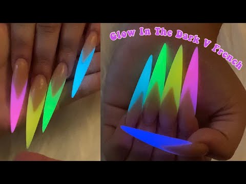 nails for black dress