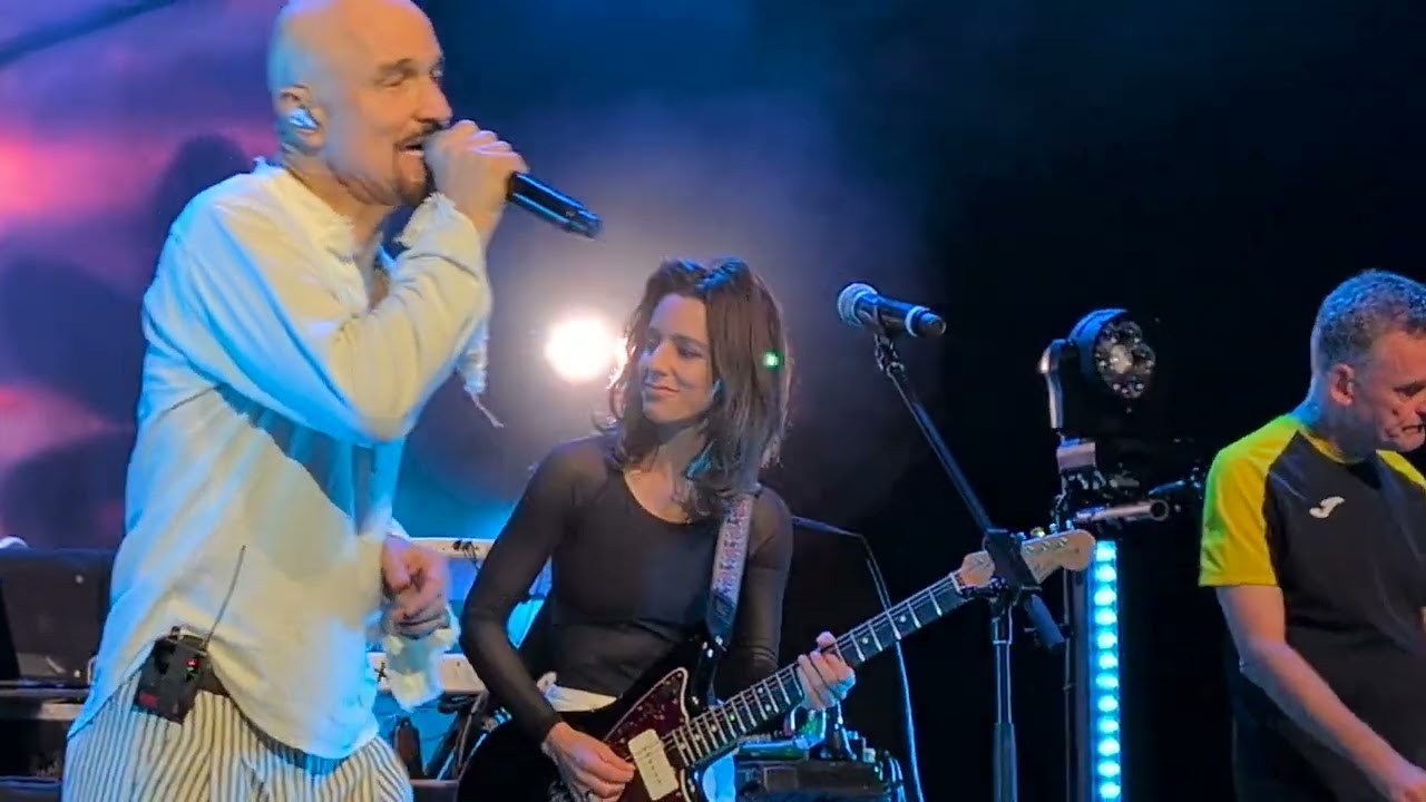 James - Laid / Beautiful Beaches [Live] @ Brooklyn Paramount, Brooklyn, NY - 2024.10.08