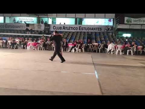 Daniel Lanceros y Carito Sastre Judas por la orquesta de Juan D´arienzo