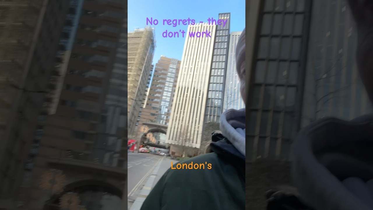 No regrets - ROBBIE WILLIAMS CANT IN LONDON NOW!