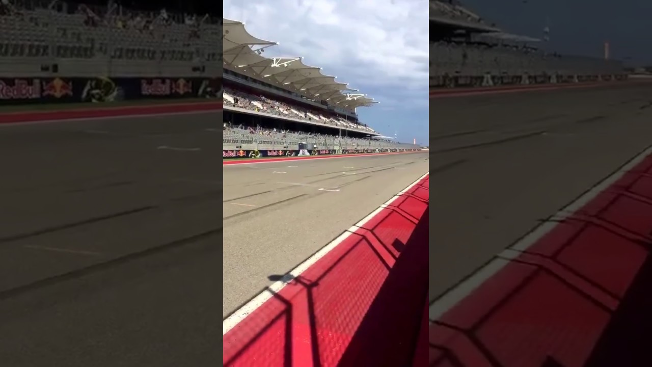 Sensasi nonton race MotoGP langsung di sirkuit