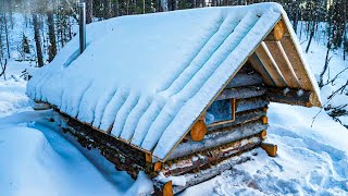 THE NIGHT IN A LOG CABIN WITHOUT WINDOWS AND DOORS. OFF GRID