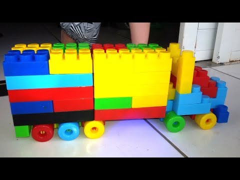 Como fazer um caminhão com pecinhas de montar monta monta How to make  versão lenta toy truck 