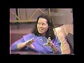 Capture de la vidéo Natalie Merchant Of 10,000 Maniacs Interviewed On Vh1 Celebrity Hour By Bobby Rivers, 1987