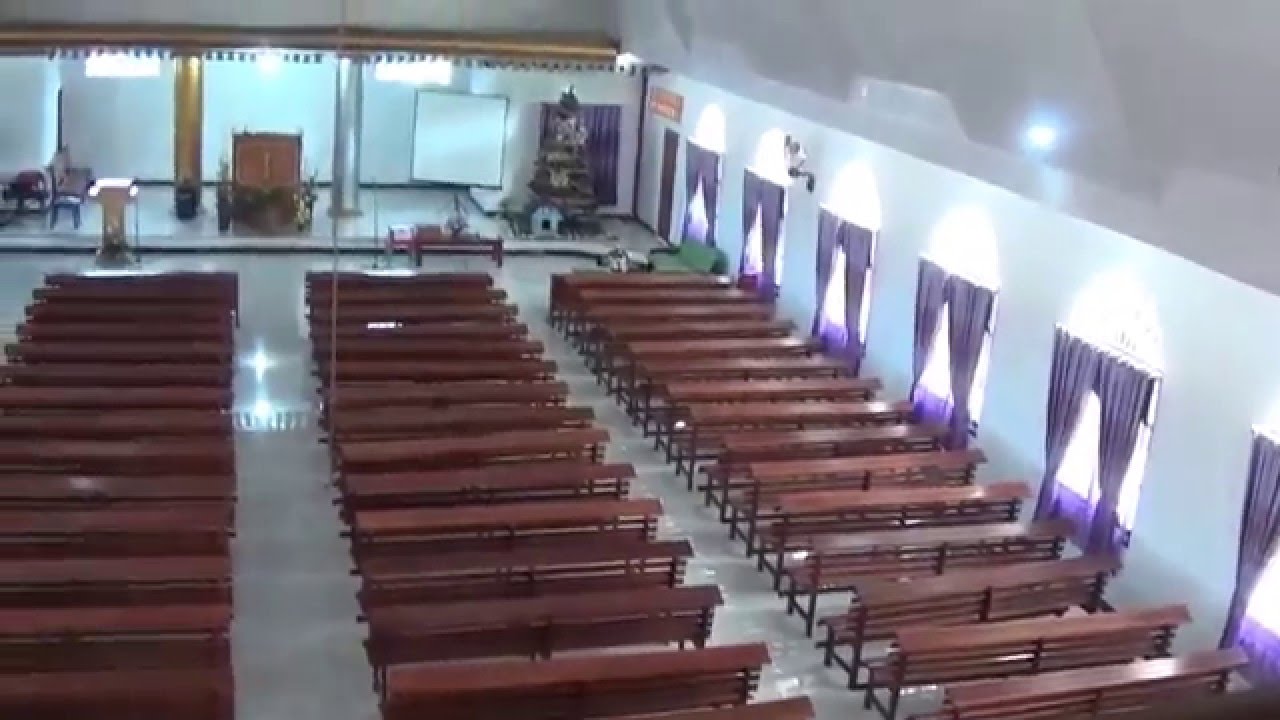 BAGIAN DALAM GEDUNG GEREJA JEMAAT EKLESIA KALIMERAH NABIRE By Jemaat