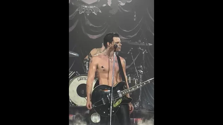 YUNGBLUD - Zombie (Prague 17.10.2025)