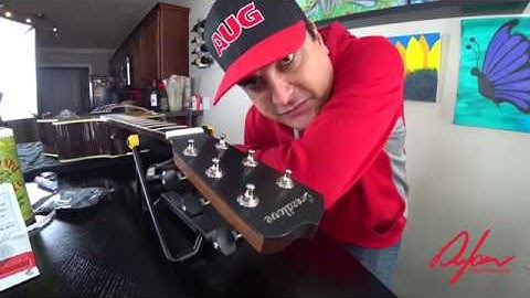 How To Properly Change And Stretch Guitar Strings #287