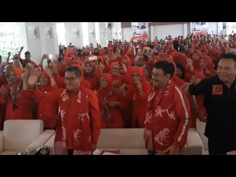 lewat-lagu-'jokowi-wae'-sekjen-pdip-goyang-pangandaran