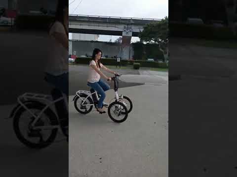 Q36不會倒的電動三輪車