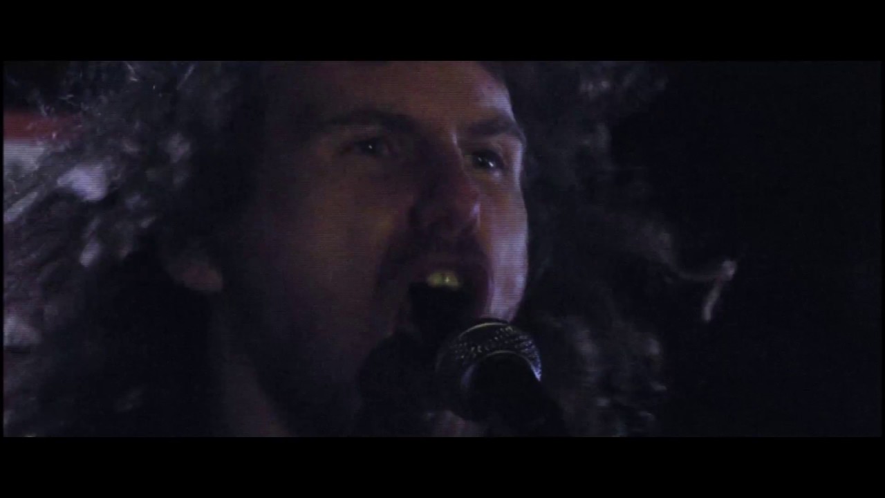 Walkway - Stutter (Official Music Video) auf YouTube ansehen Walkway - Stutter (Official Music Video) auf YouTube ansehen