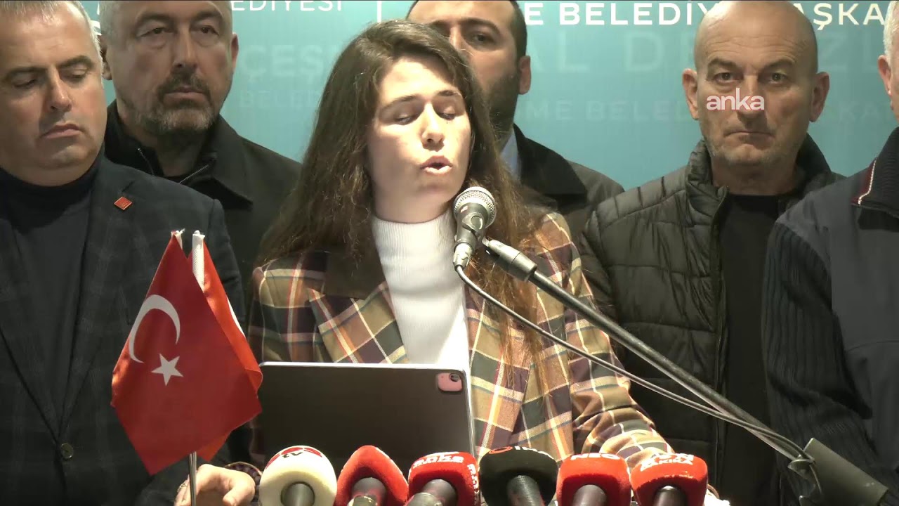 Çeşme Belediye Başkanı Lal Denizli, açıklama yapıyor / İzmir #Canlı