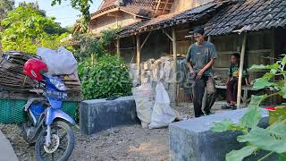 Cara tukang rosok keliling nimbang di desa desa//vlog cara beli rosok