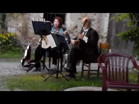 Adriana Veroes Lucio Dosso Duo: M. Praetorius: Ballet - YouTube