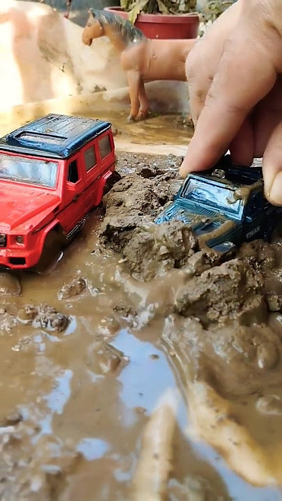 1/32 Scale Diecast Mercedes Benz G-WAGON Mahindra Thar Extreme mud offroad challenge #miniature #4x4