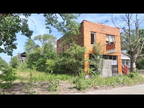 The Empty City of Gary Indiana - Portal To Hell at Demon House / Desolate Neighborhoods & Buildings