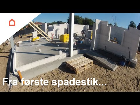 Video: Hvorfor Bygger Sveler Reir Under Ryggen Til Et Hus