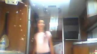 ynesse qui danse shakira  la petite giton