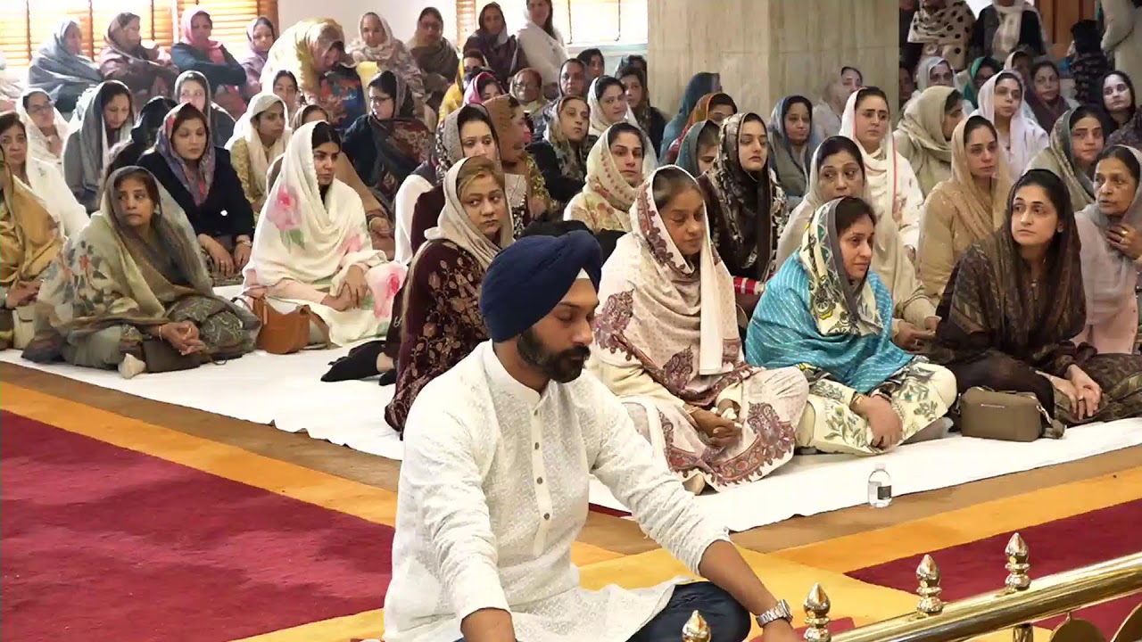 Gurdwara GK1 Pahariwala - New Delhi Live Kirtan Stream 18-Jan-2026 ()