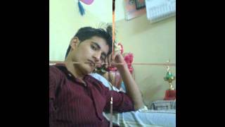 Video-Miniaturansicht von „Aasman Jhuk Gaya - Kal Kisne Dekha hai“