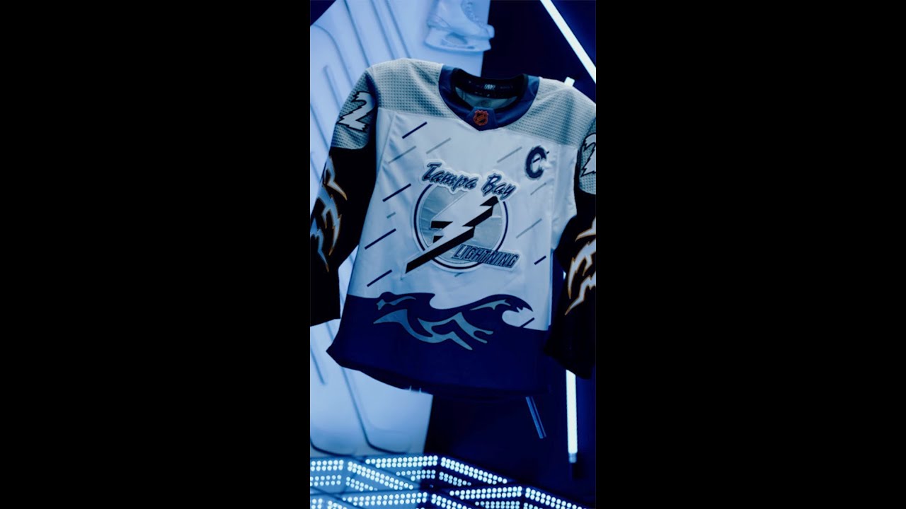 Lightning's Reverse Retro jersey a blast from the past