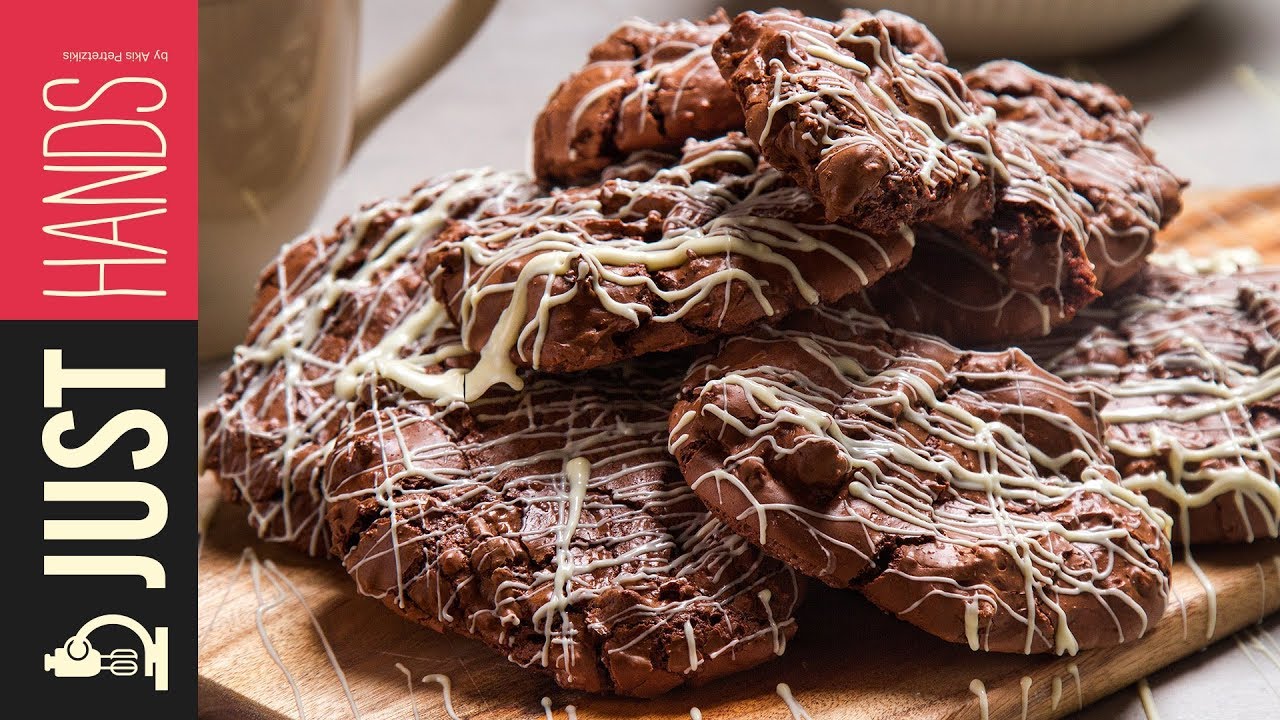 Triple Chocolate Soft Cookies | Akis Petretzikis