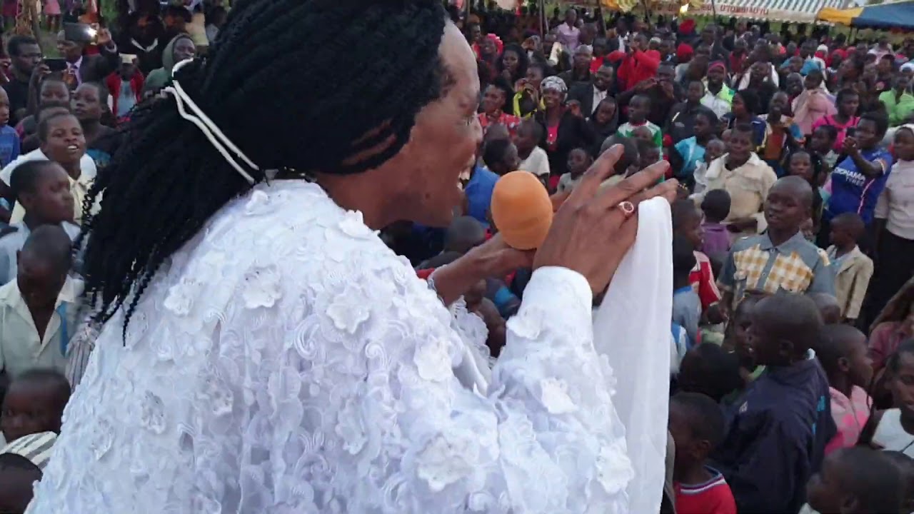 Apostle Darlan Rukih: Wuon Nyidho Live - YouTube