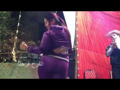 بنت بترقص بالترنج علي اغنية ايامنا الحلوه للنجم محمود جمعه مع تحيات هاله فون