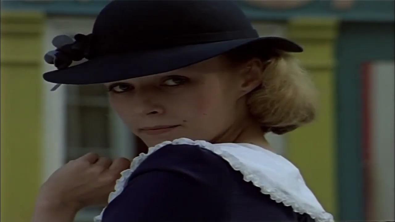 Леди совершенство (из к/ф "Мери Поппинс, до свидания!") - YouTube