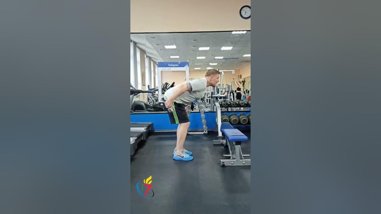 Kickback упражнение на трицепс