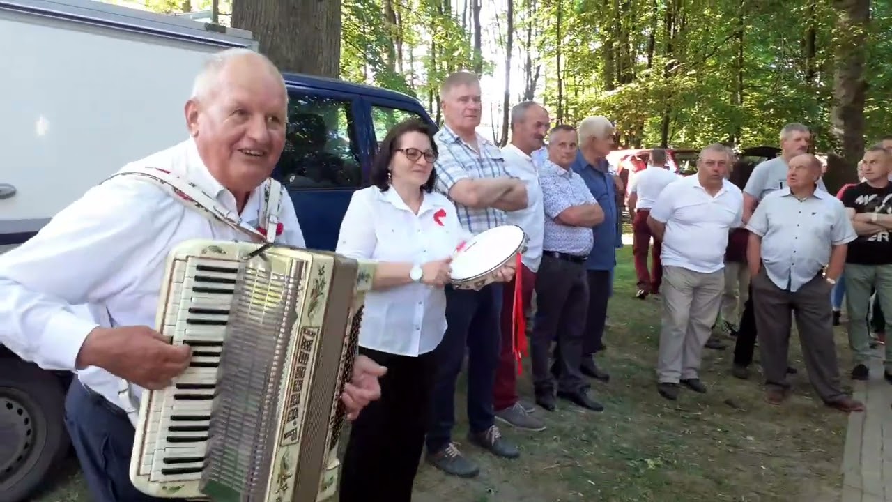 Pani Teresa i Pan Adam. Rodzinna kapela z Nowej Wsi koło Lipska.
