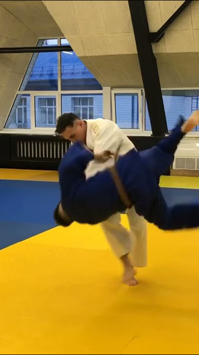 Judo Sasae-tsurikomi-ashi training