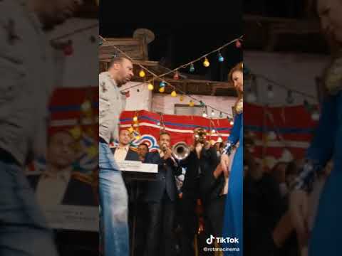 رقص تتح و بوسى