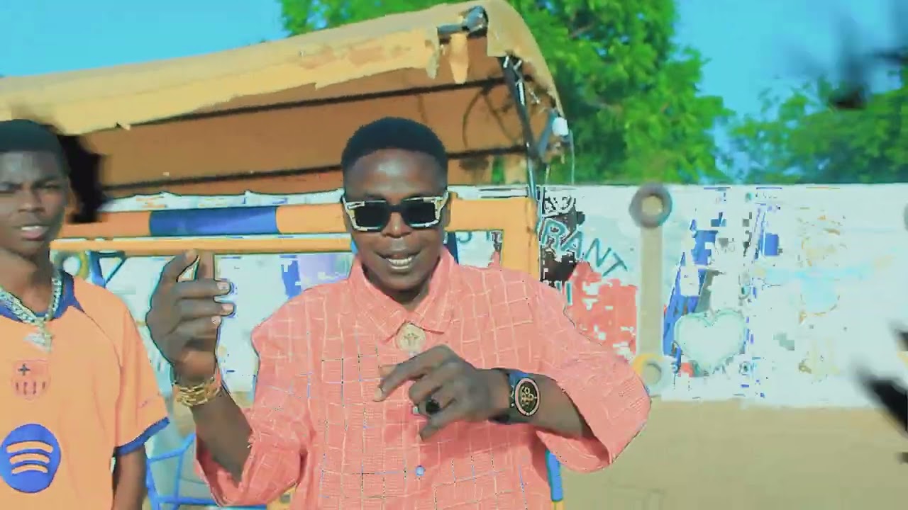 Elcrimsonbay_lourd_-_clip_officiel