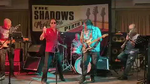 Ron Fischer Sings Cliff Richard